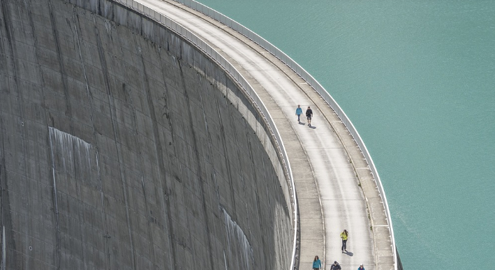 Did the Three Gorges Dam detect 80 cracks? How do Chinese engineers solve the problem of preventing dam cracking