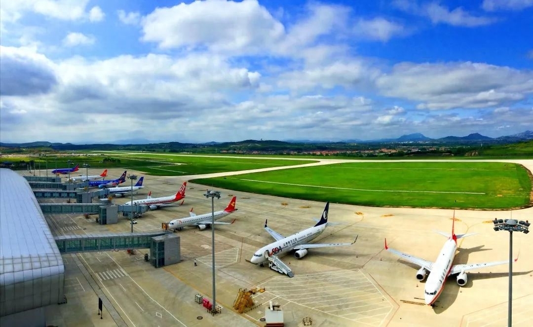 Shandong Airport Management Group Rizhao Airport has successfully completed transportation support work during the Mid Autumn and National Day holidays