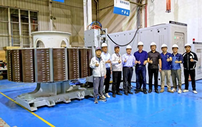 The Huake University team has made significant breakthroughs in scientific research and is the first internationally to achieve the overall magnetization and demagnetization of megawatt level permanent magnet wind turbines