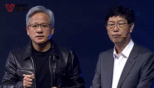 Huang Renxun appears on Hon Hai Technology Day, and NVIDIA will collaborate with Hon Hai to build AI factories for smart electric vehicles, robots, and more