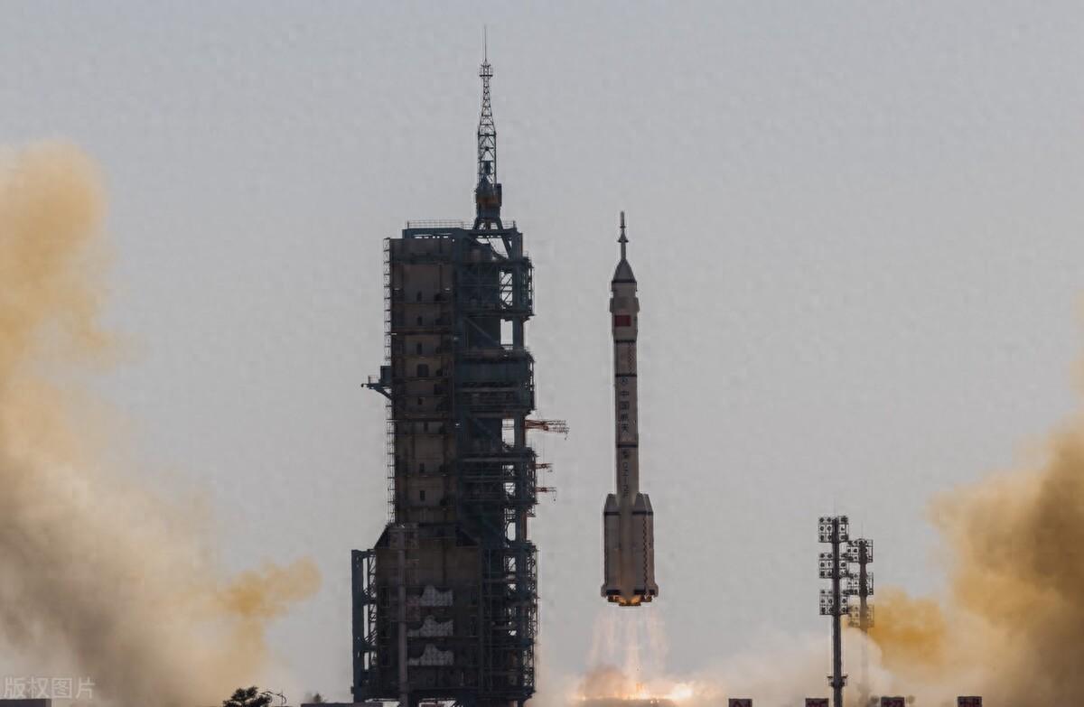 The visible progress of China's aerospace industry! This time, the Shenzhou 17 astronauts didn't carry that square box!